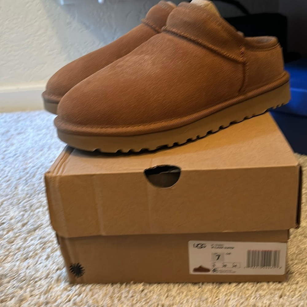 Ugg classic slipper